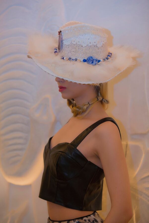 Sombrero blanco roto - Imagen 2